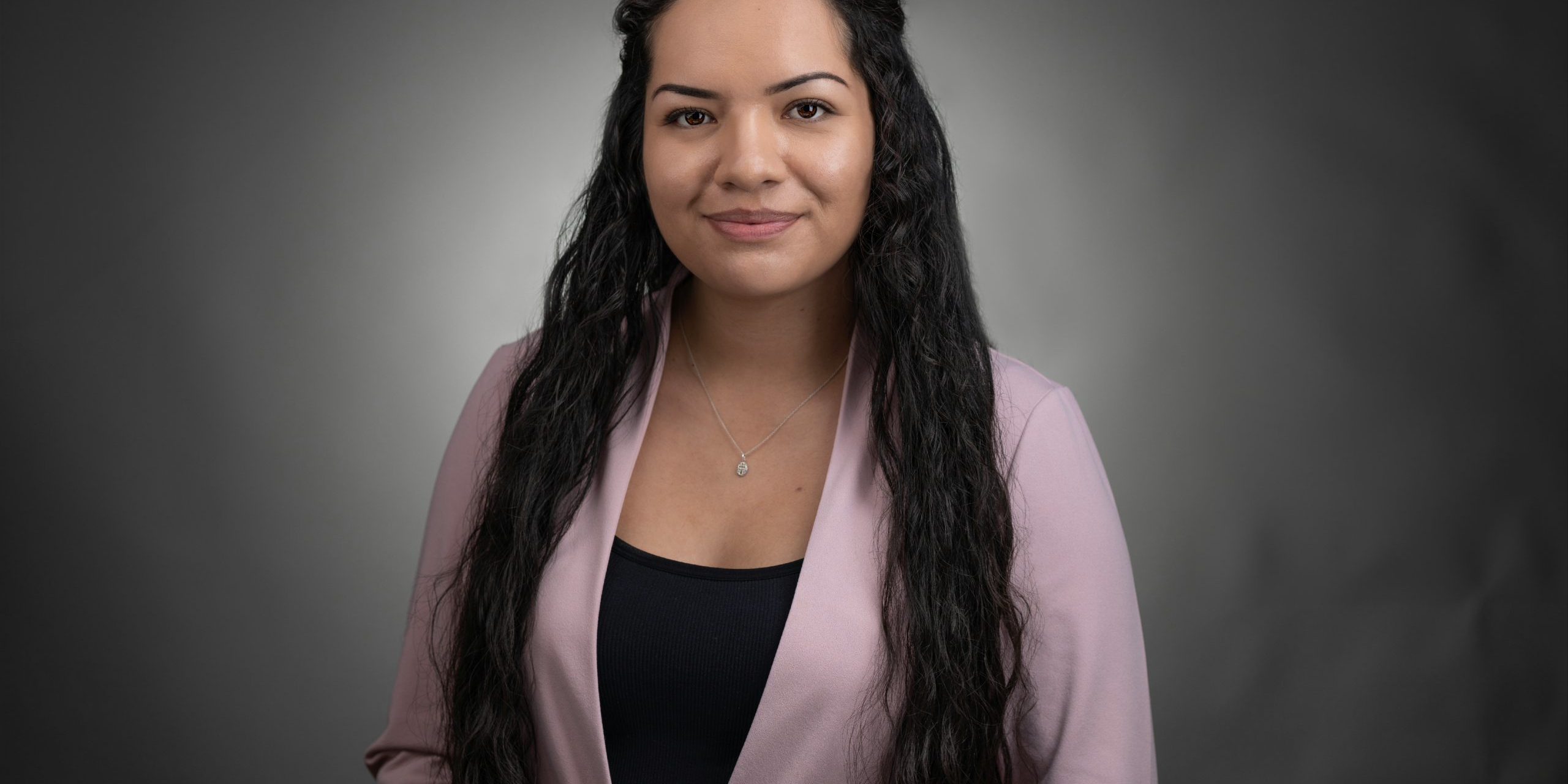 VioletaFlores2024Headshot